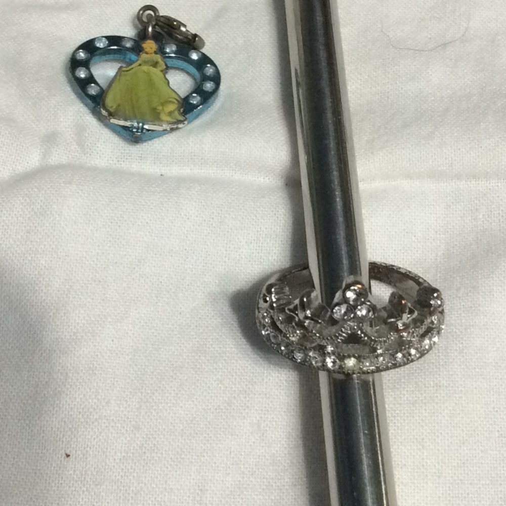 Bundle, Cinderella pull and princess crown ring